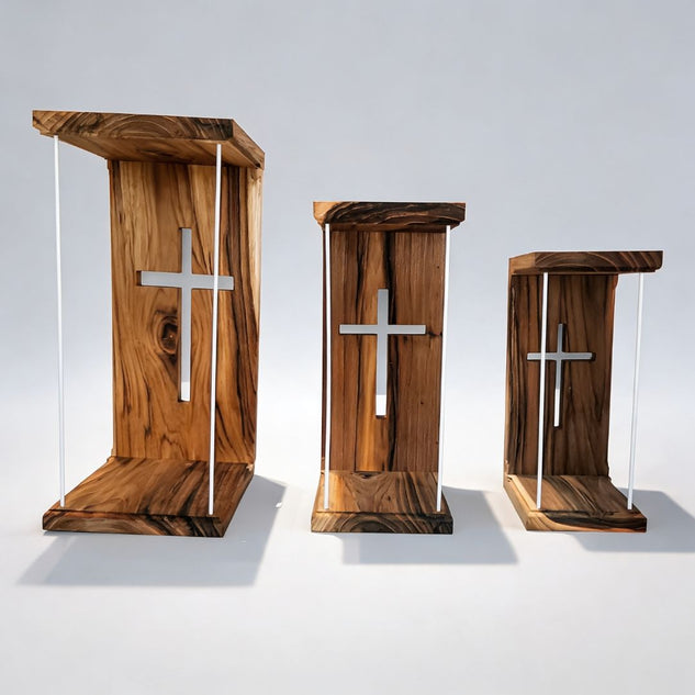 Capelinha de Madeira com Cruz – Oratório Decorativo para Imagens - P M ou G